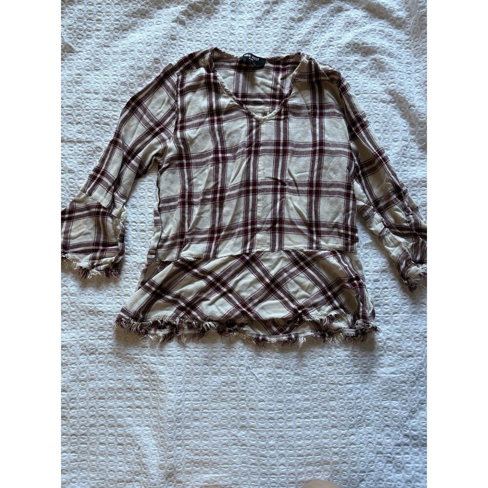 Nine West Jeans Women’s Medium Red Plaid Fringe Top